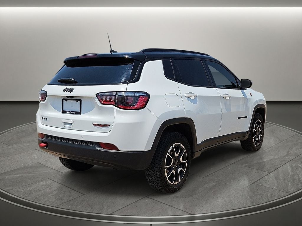 2025 Jeep Compass Trailhawk