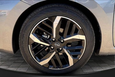 2025 Nissan Versa 1.6 SR