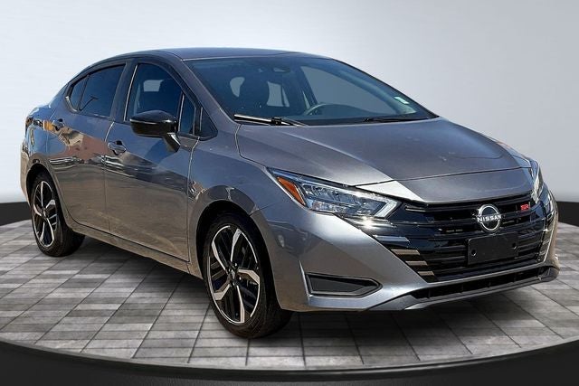 2025 Nissan Versa 1.6 SR