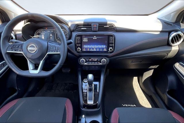 2025 Nissan Versa 1.6 SR