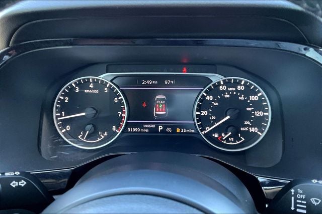 2024 Nissan Pathfinder SV