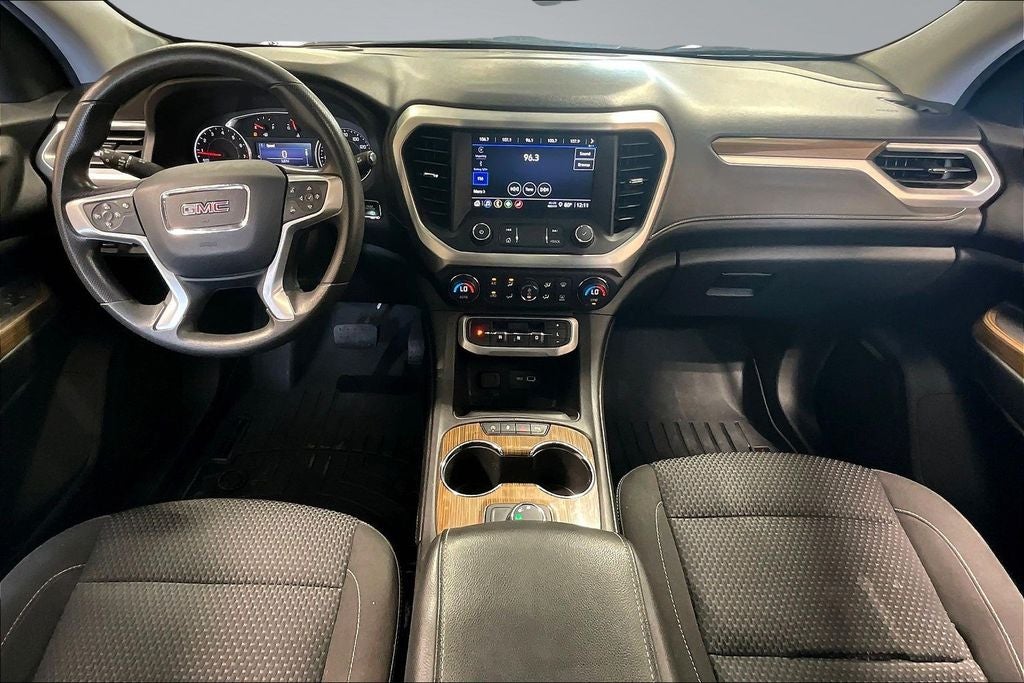 2022 GMC Acadia SLE