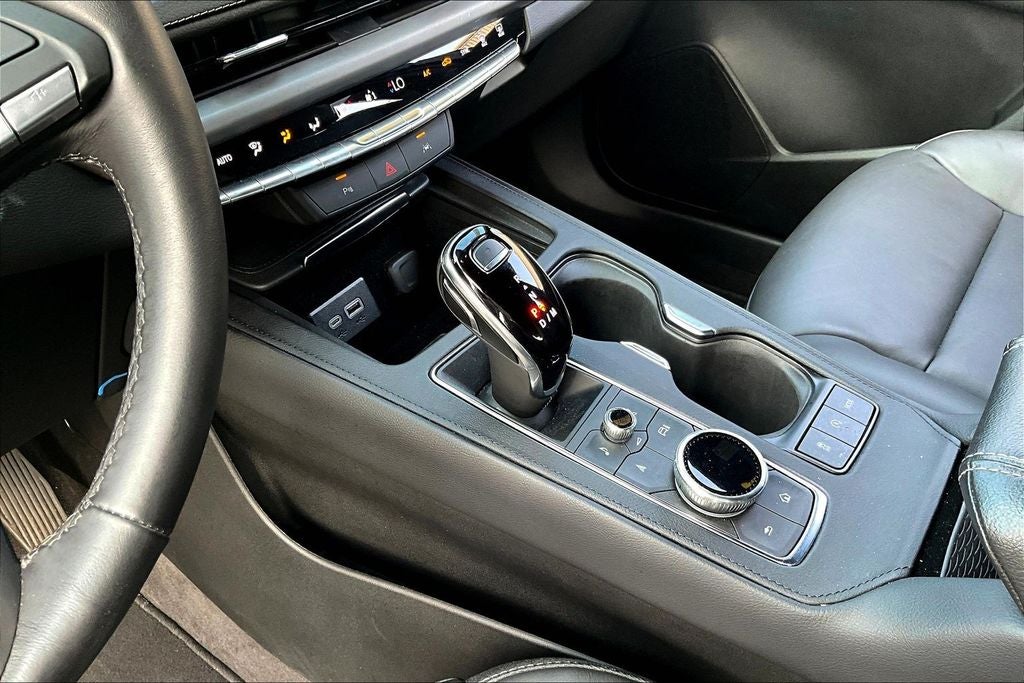 2025 Cadillac XT4 Premium Luxury