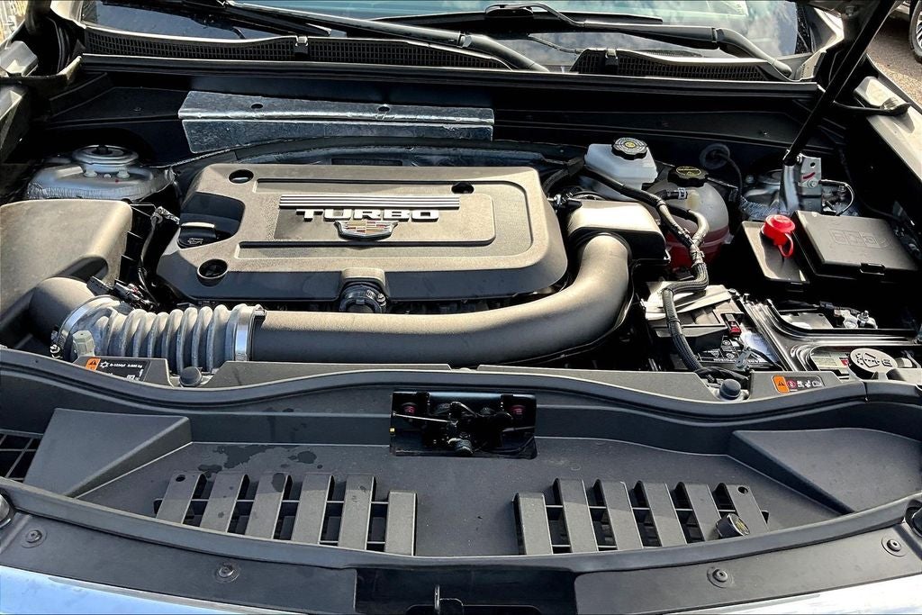 2025 Cadillac XT4 Premium Luxury