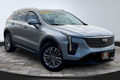 2025 Cadillac XT4 Premium Luxury