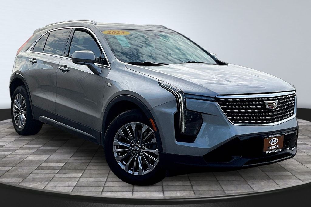 2025 Cadillac XT4 Premium Luxury
