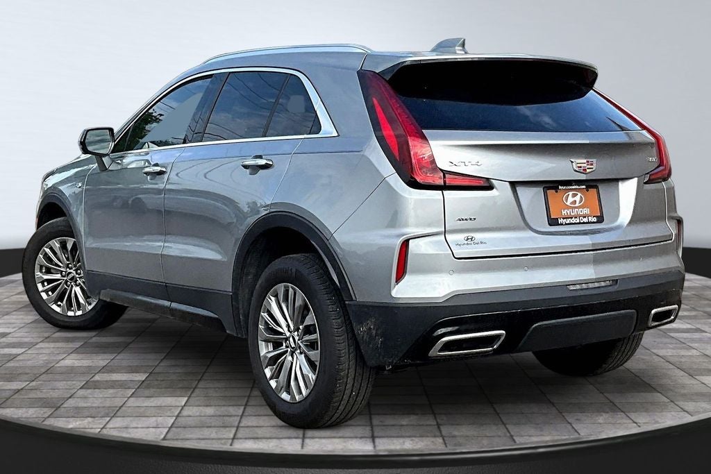 2025 Cadillac XT4 Premium Luxury
