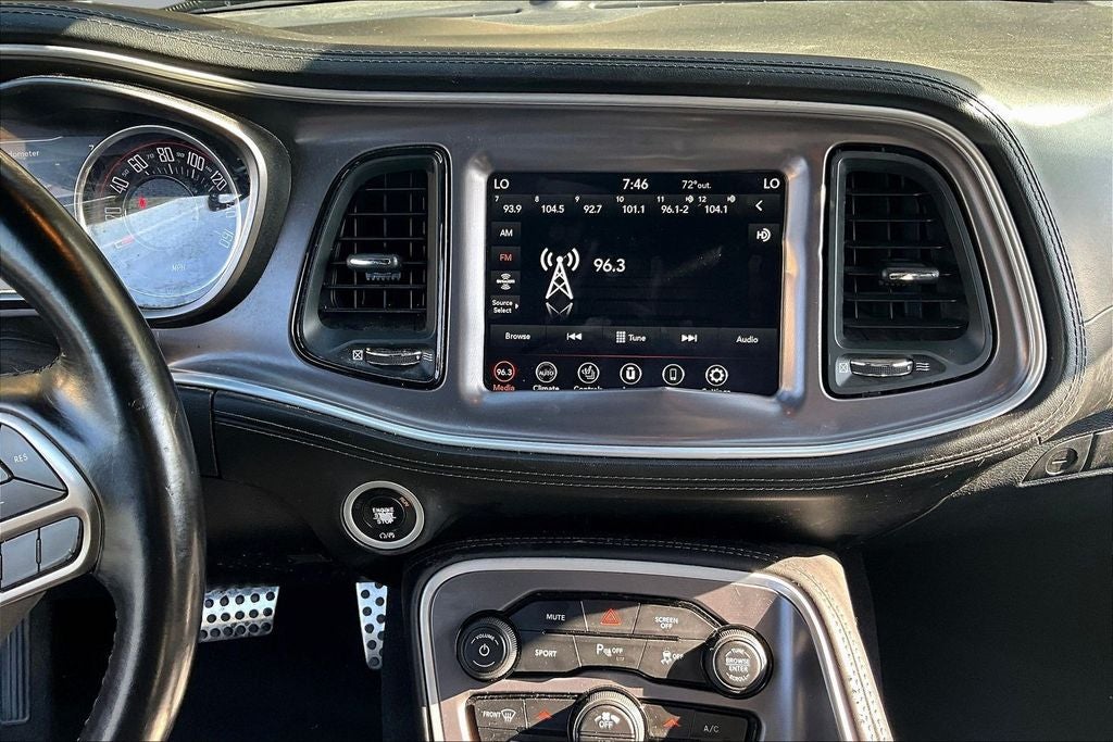 2021 Dodge Challenger SXT