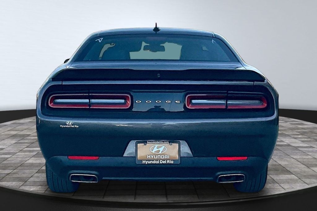 2021 Dodge Challenger SXT