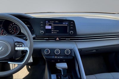 2021 Hyundai Elantra SE