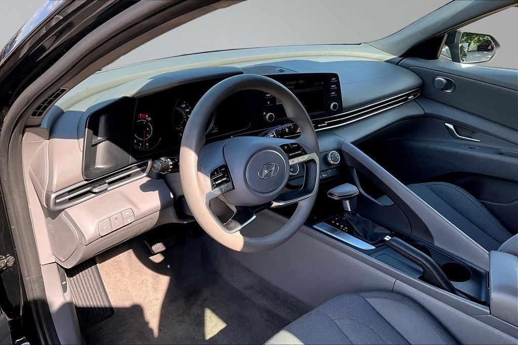 2021 Hyundai Elantra SE