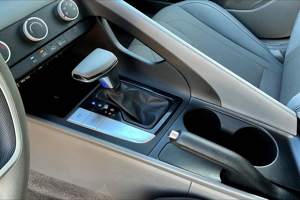 2021 Hyundai Elantra SE