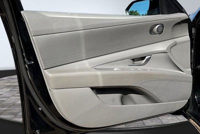 2021 Hyundai Elantra SE