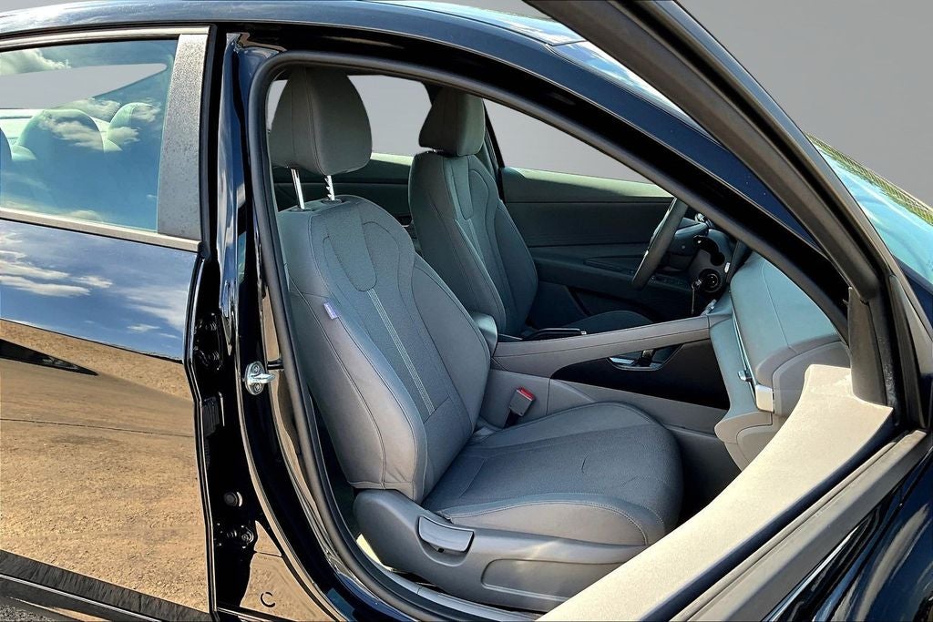 2021 Hyundai Elantra SE