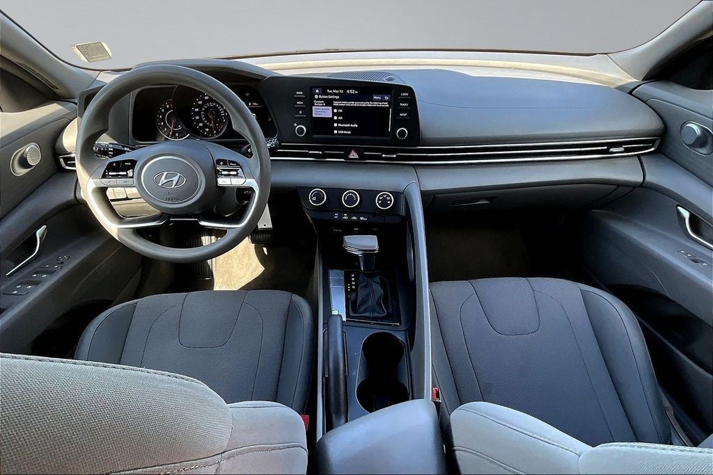 2021 Hyundai Elantra SE