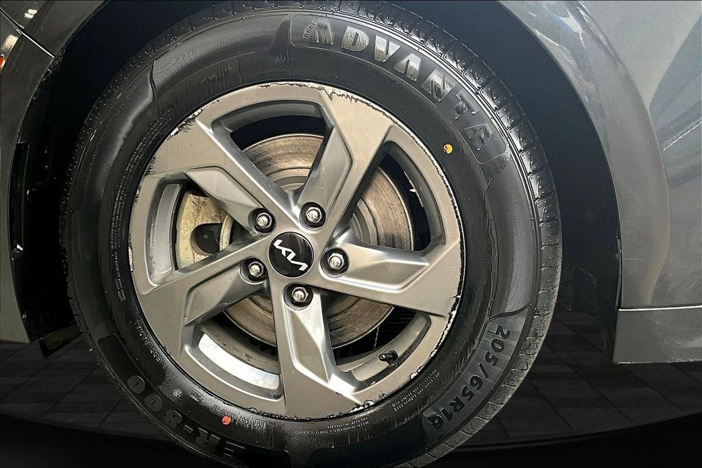 2023 Kia K5 LXS