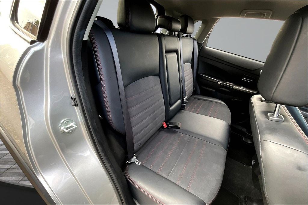 2025 Mitsubishi Outlander Sport 2.0 SE