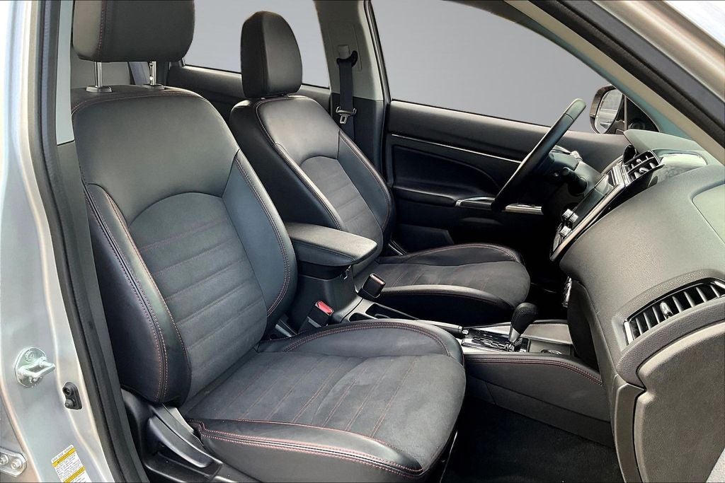 2025 Mitsubishi Outlander Sport 2.0 SE