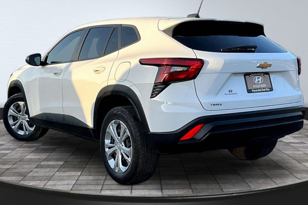 2024 Chevrolet Trax LS
