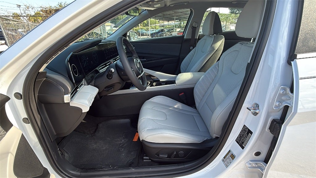 2025 Hyundai Elantra Hybrid Limited