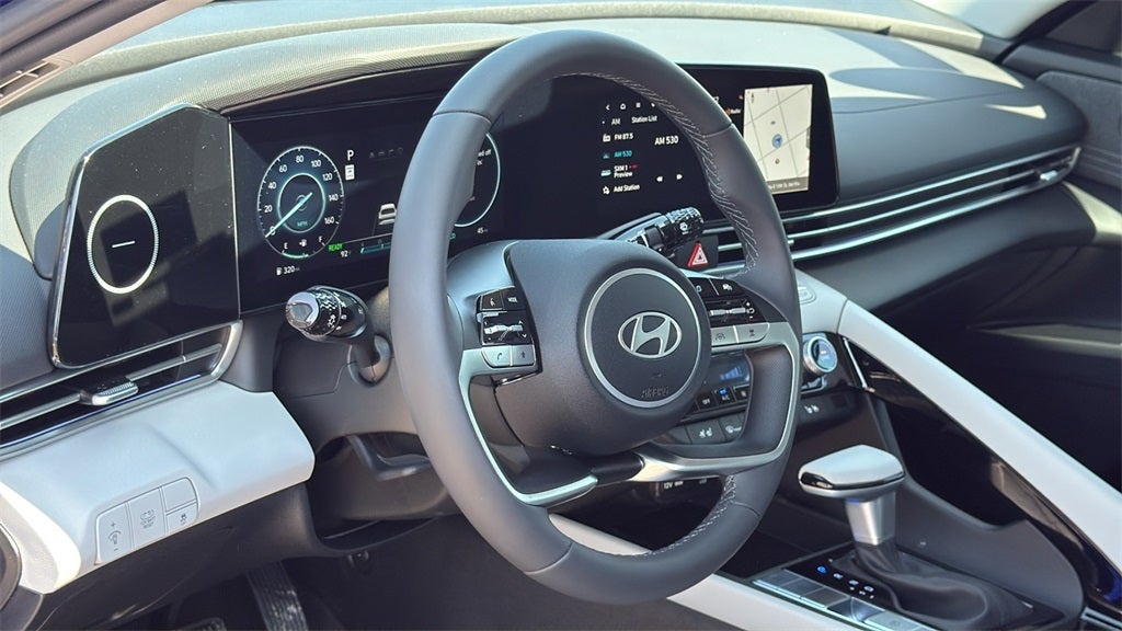 2025 Hyundai Elantra Hybrid Limited