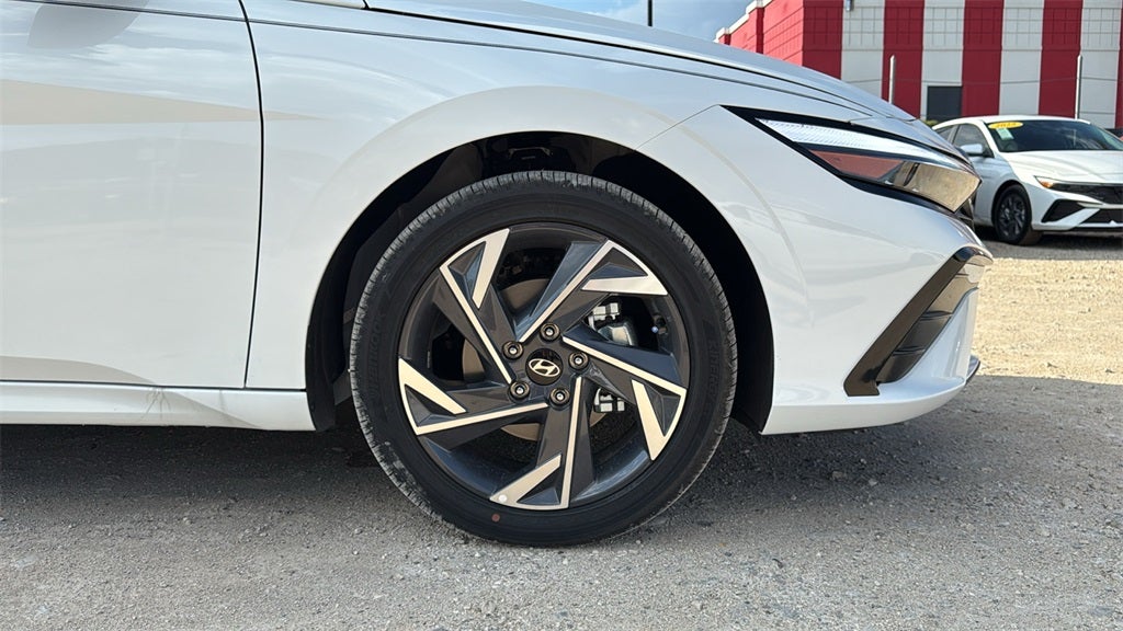 2025 Hyundai Elantra Hybrid Limited