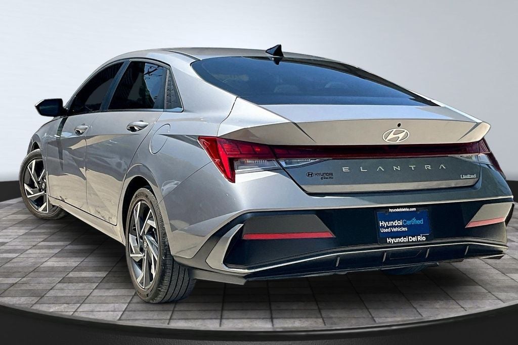 2025 Hyundai Elantra Limited