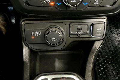2023 Jeep Renegade Latitude RED EDITION 4X4