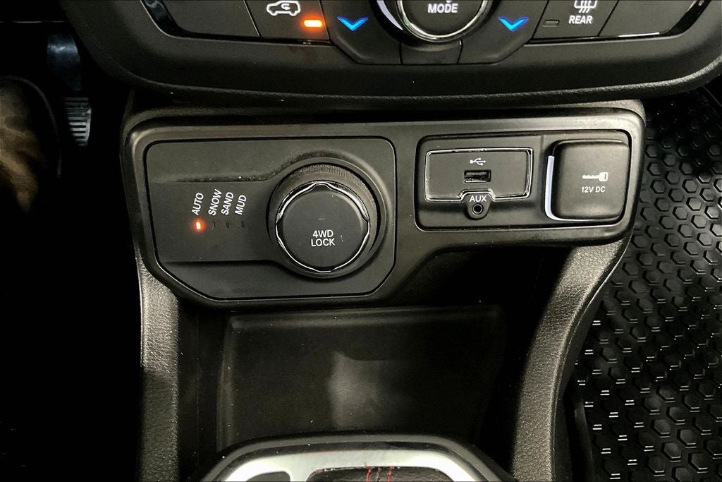 2023 Jeep Renegade Latitude RED EDITION 4X4