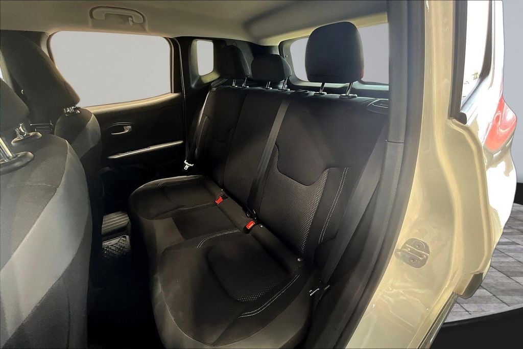 2023 Jeep Renegade Latitude RED EDITION 4X4