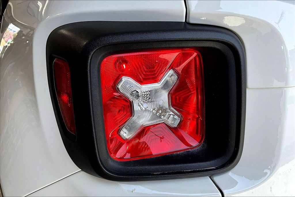 2023 Jeep Renegade Latitude RED EDITION 4X4