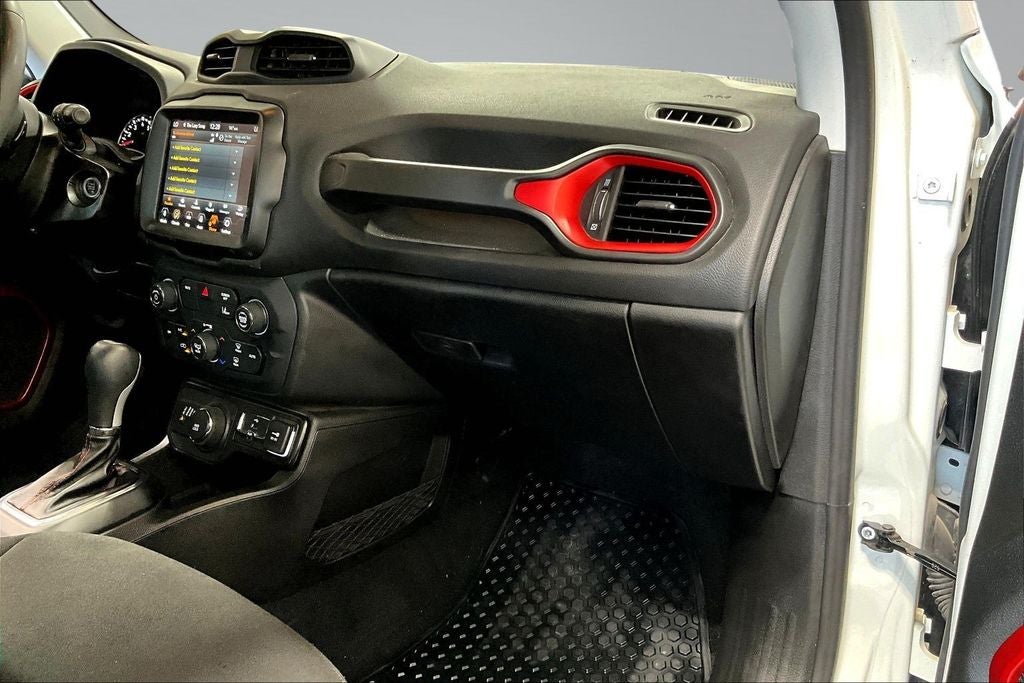 2023 Jeep Renegade Latitude RED EDITION 4X4
