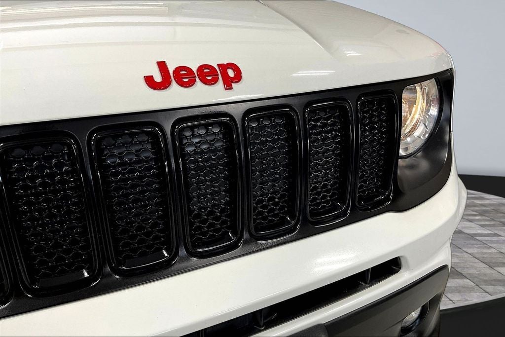 2023 Jeep Renegade Latitude RED EDITION 4X4