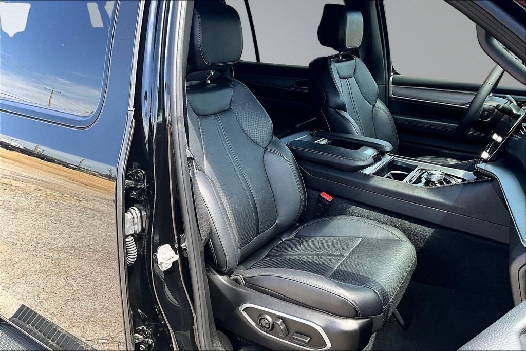 2025 Jeep Wagoneer L Series II