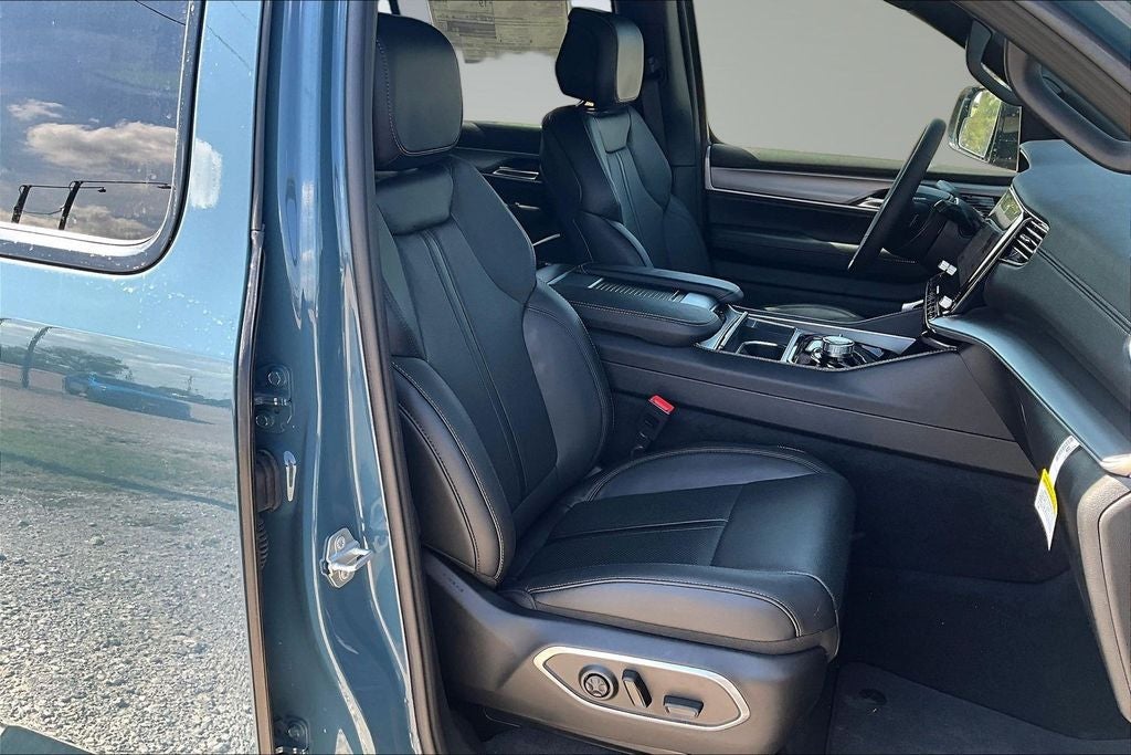2026 Jeep Grand Wagoneer 4x4