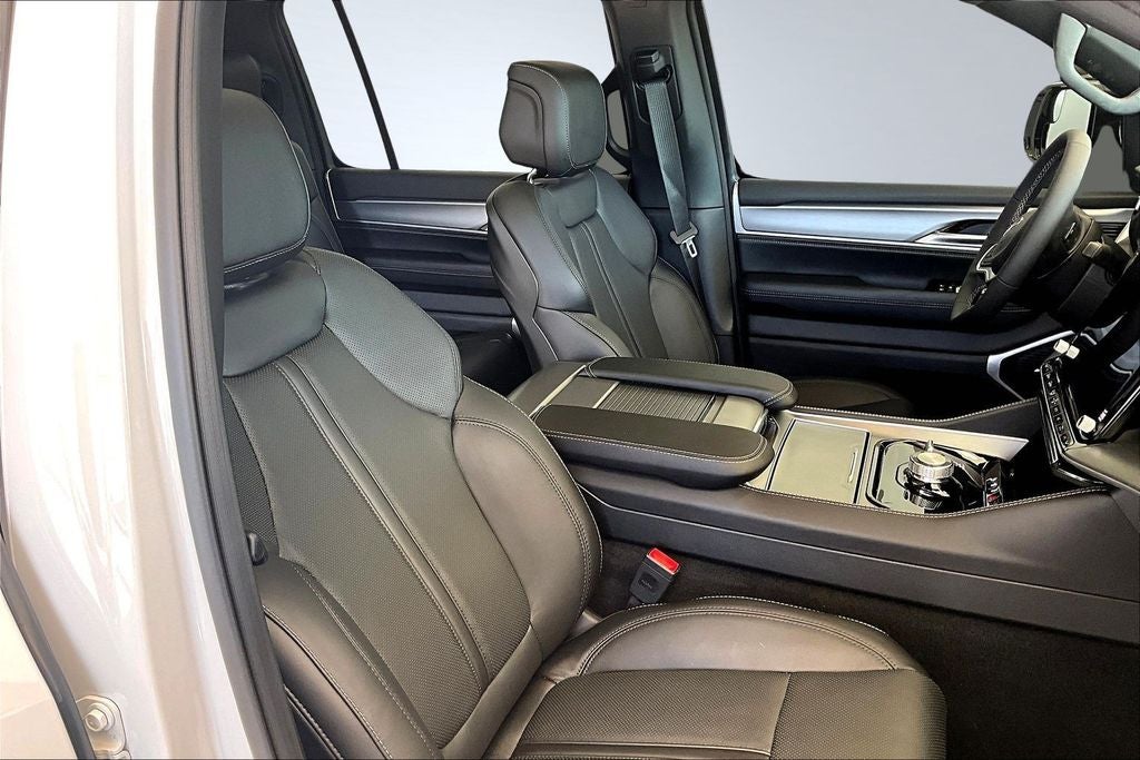 2026 Jeep Grand Wagoneer 4x4