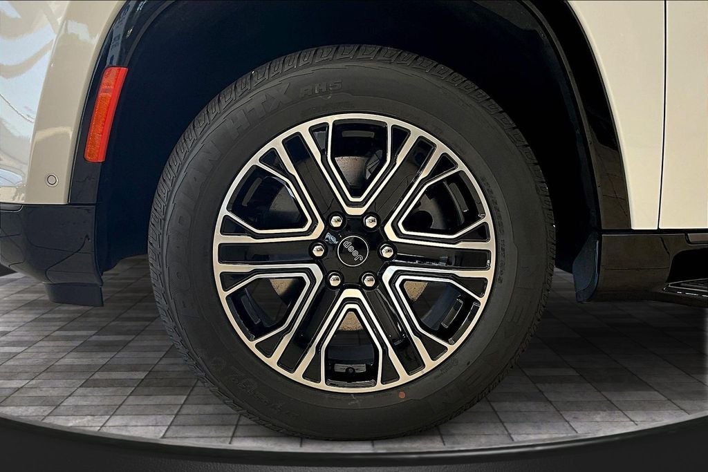 2026 Jeep Grand Wagoneer 4x4