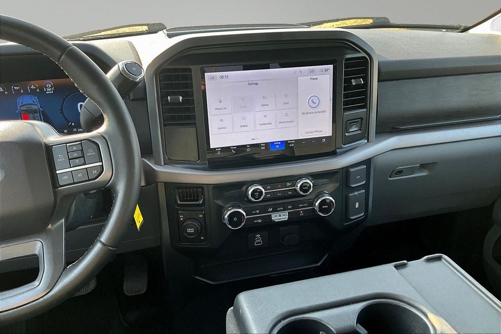 2025 Ford F-150 XLT 4X4