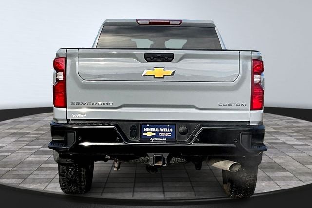 2024 Chevrolet Silverado 2500HD Custom