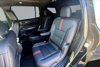 2025 Chevrolet Traverse RS