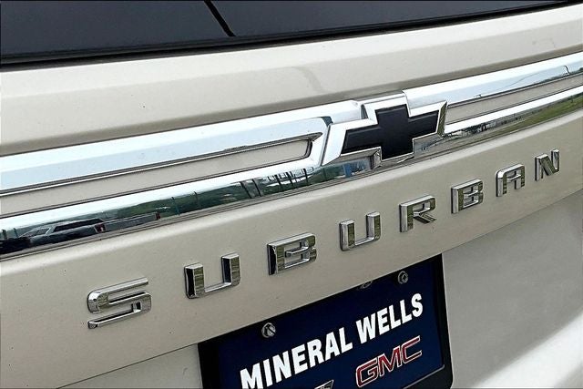 2024 Chevrolet Suburban LT