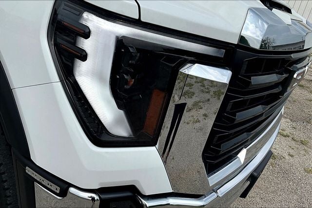 2024 GMC Sierra 2500HD Pro