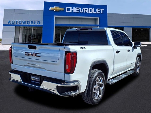 2025 GMC Sierra 1500 SLT