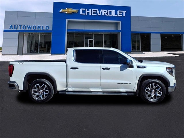 2025 GMC Sierra 1500 SLT