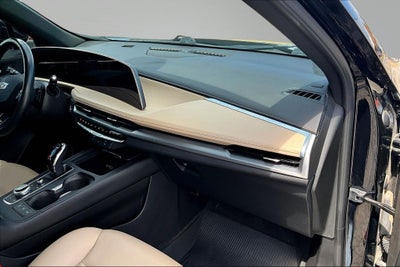 2024 Cadillac XT4 Luxury