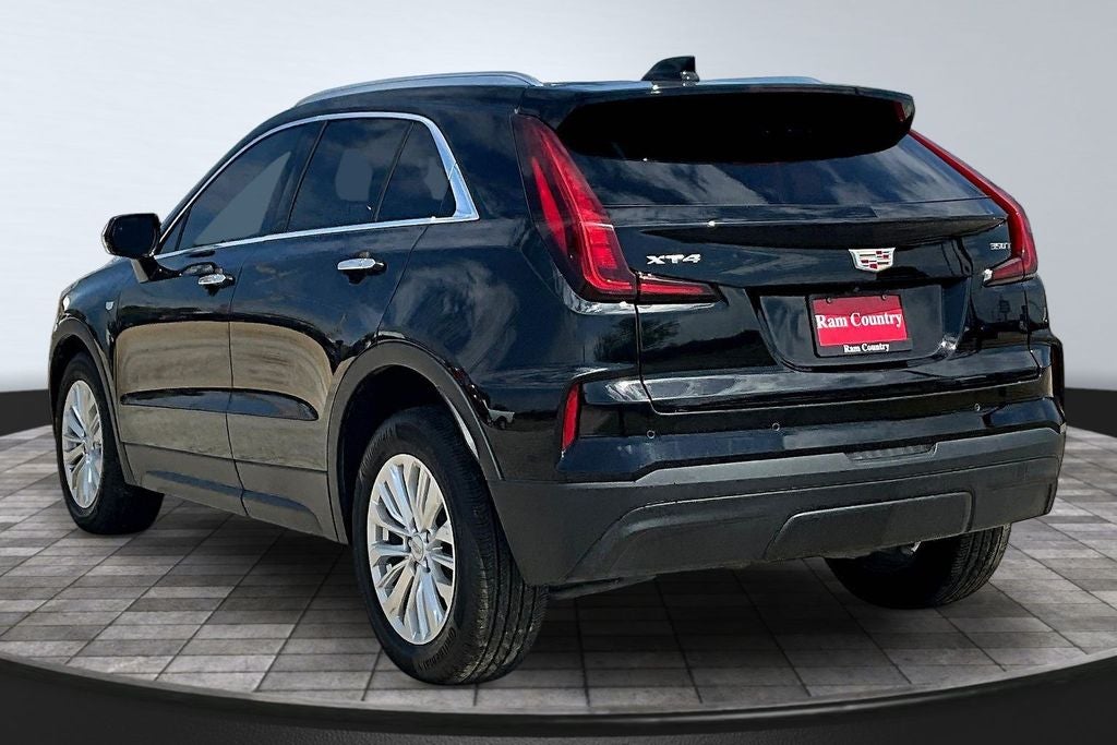 2024 Cadillac XT4 Luxury