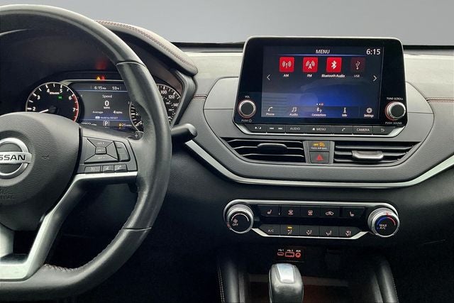 2022 Nissan Altima 2.0 SR