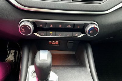 2022 Nissan Altima 2.0 SR