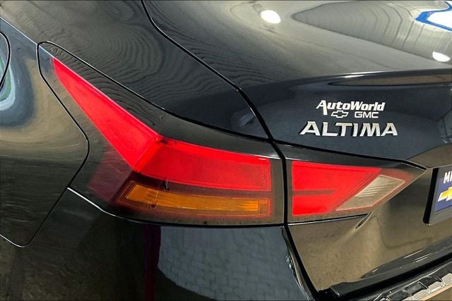 2022 Nissan Altima 2.0 SR