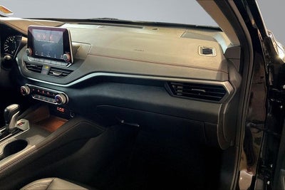 2022 Nissan Altima 2.0 SR
